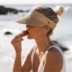 Hemlock Capri Straw Visor